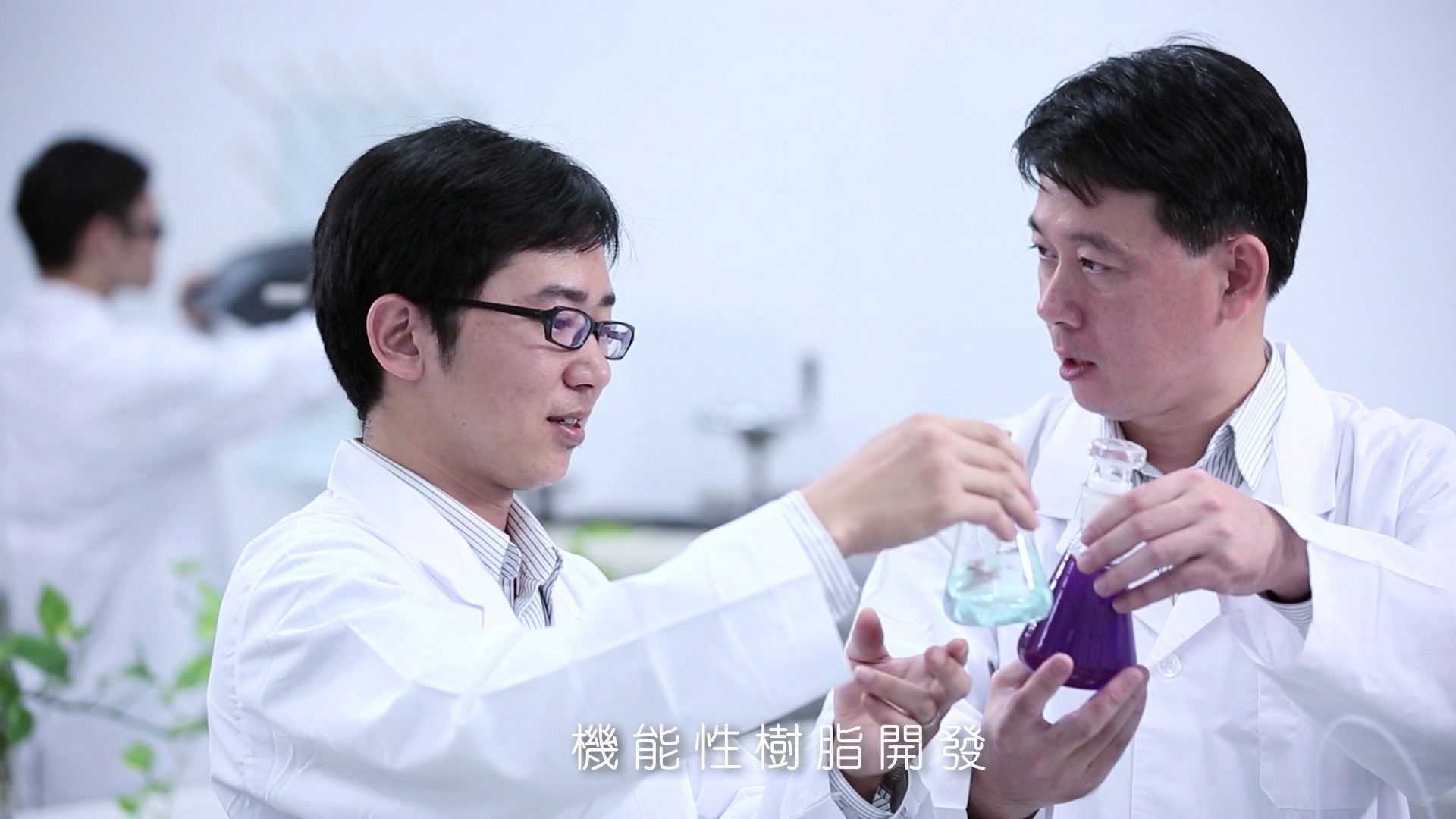 pic cut.00 02 17 18.still015